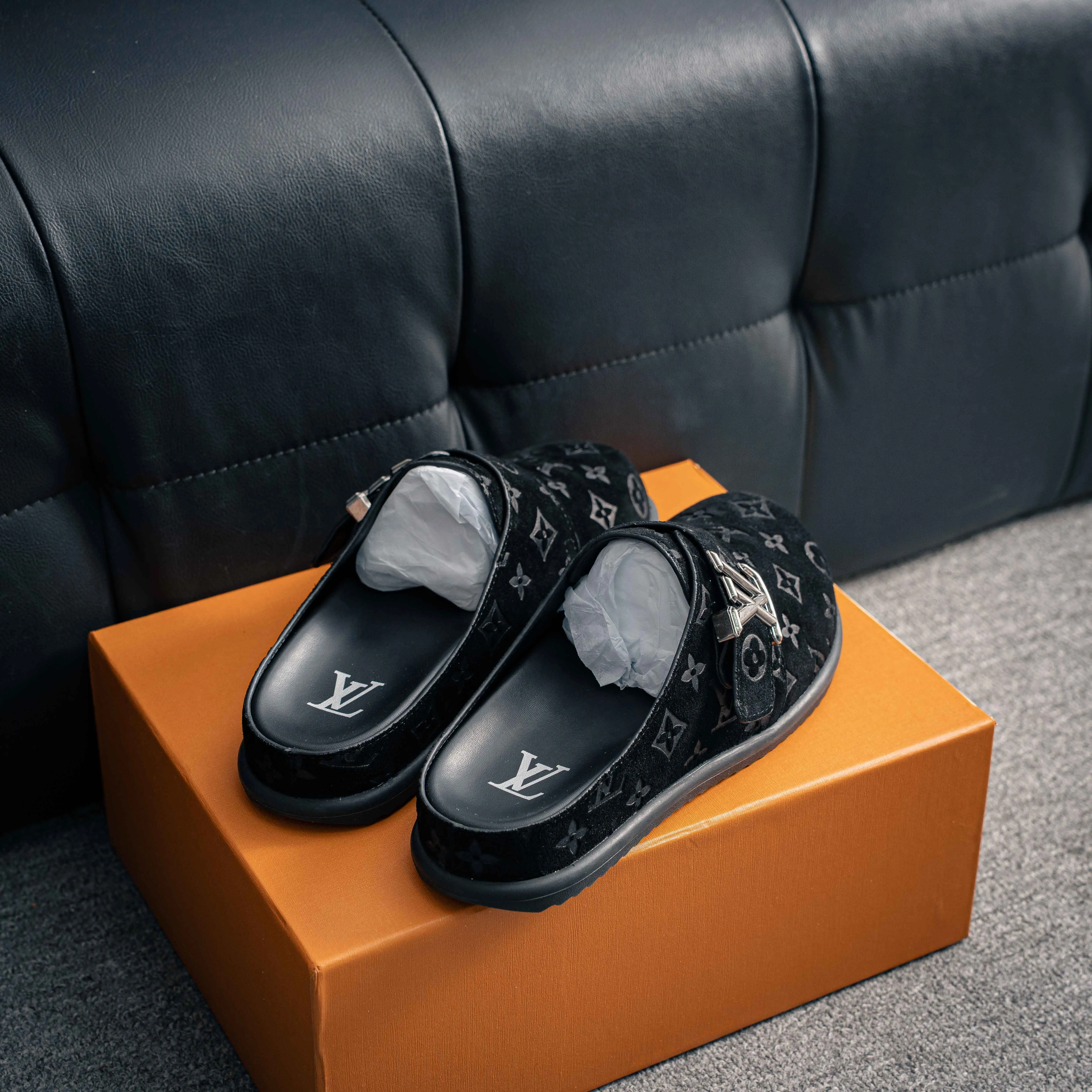 # LV 25ss New Arrival ， Lightweight ， ， ， 。 ！ ■ ： Cowhide Leather